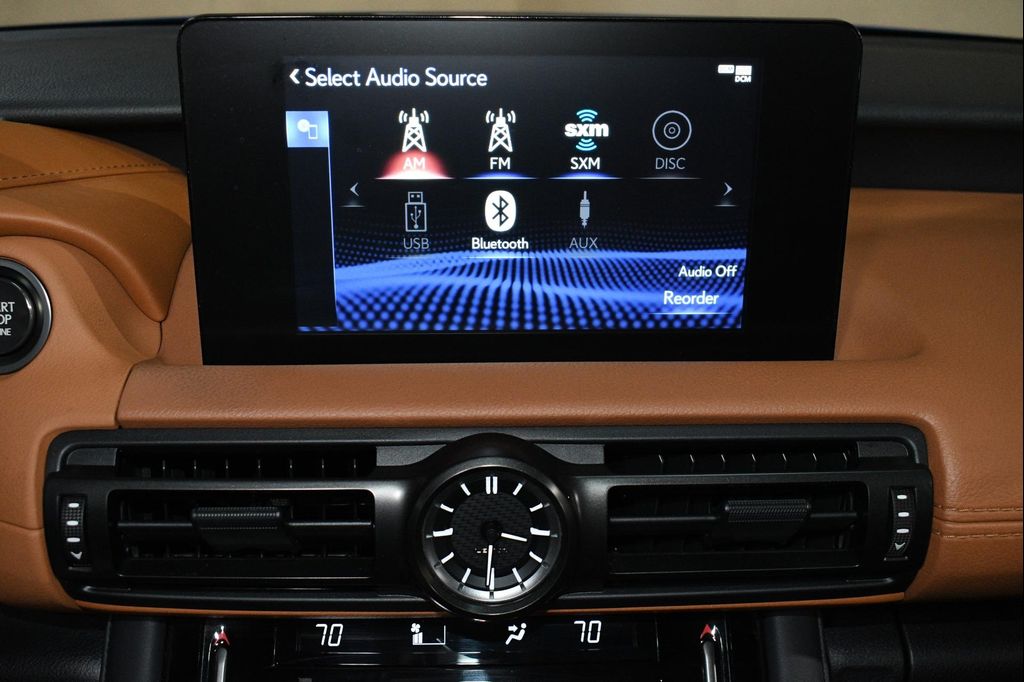 صورة مصغرة 33 لـ 2023 Lexus IS 300 BASE