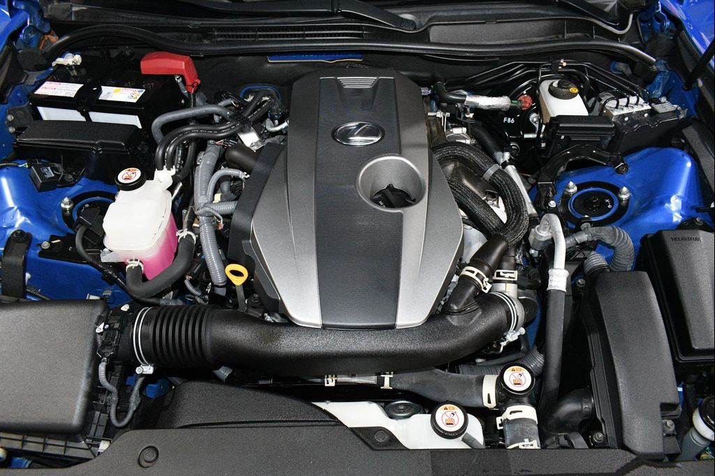 صورة مصغرة 93 لـ 2023 Lexus IS 300 BASE