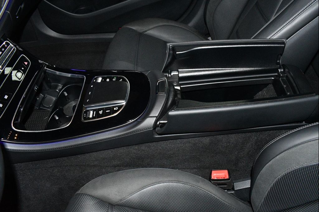 2021 Mercedes-BENZ AMG E 53 4MATIC — миниатюра 38