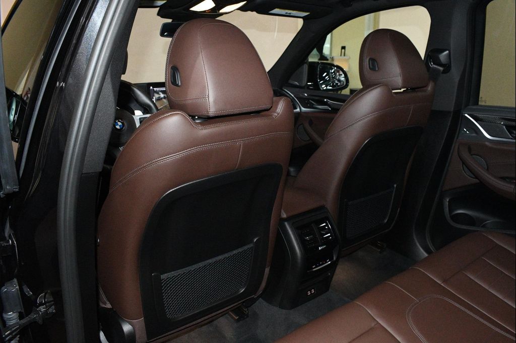 2024 BMW X3 M40I — миниатюра 15
