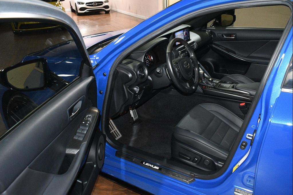 صورة مصغرة 45 لـ 2021 Lexus IS 350 BASE