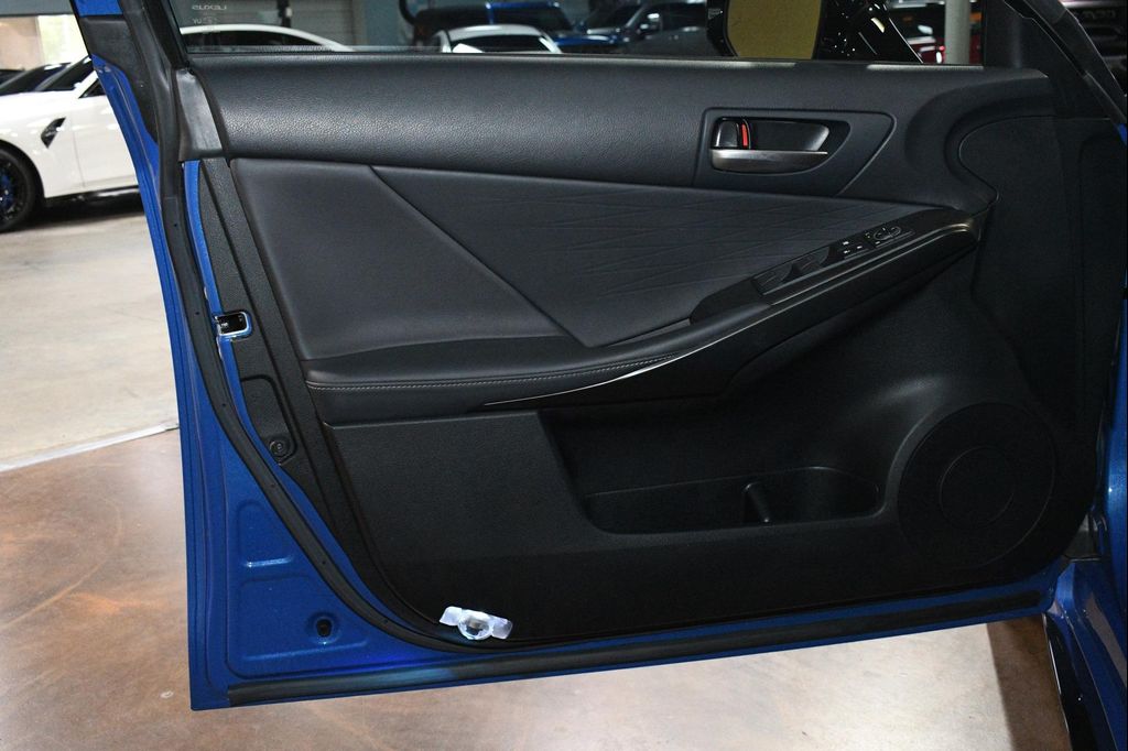 صورة مصغرة 41 لـ 2021 Lexus IS 350 BASE