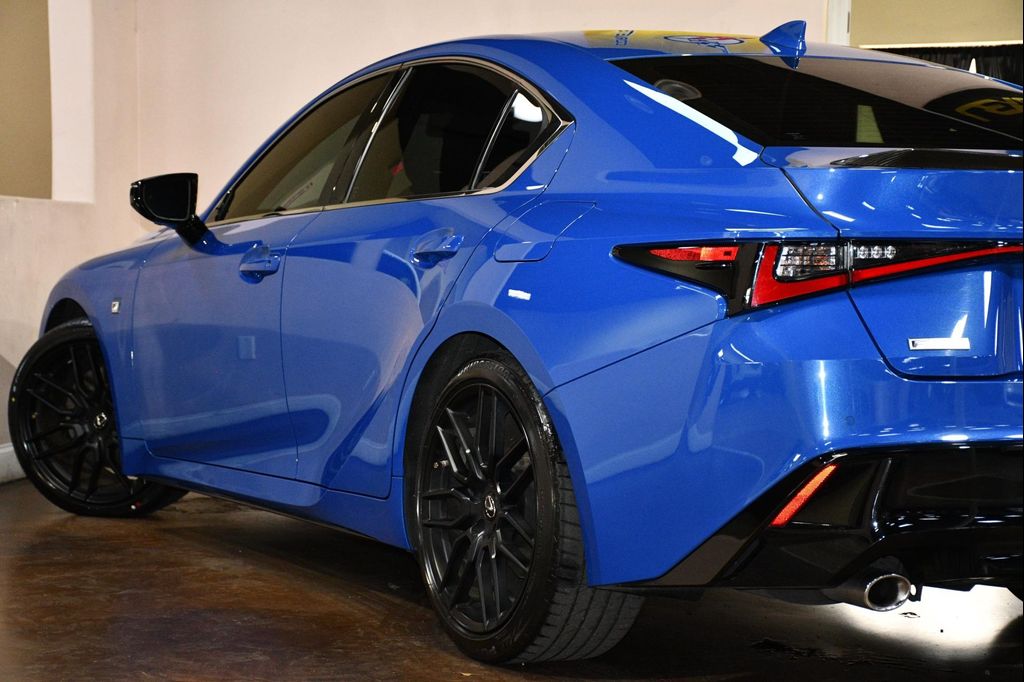 صورة مصغرة 55 لـ 2021 Lexus IS 350 BASE