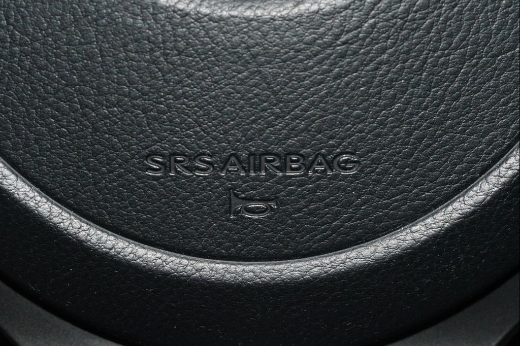 صورة مصغرة 30 لـ 2021 Lexus IS 350 BASE