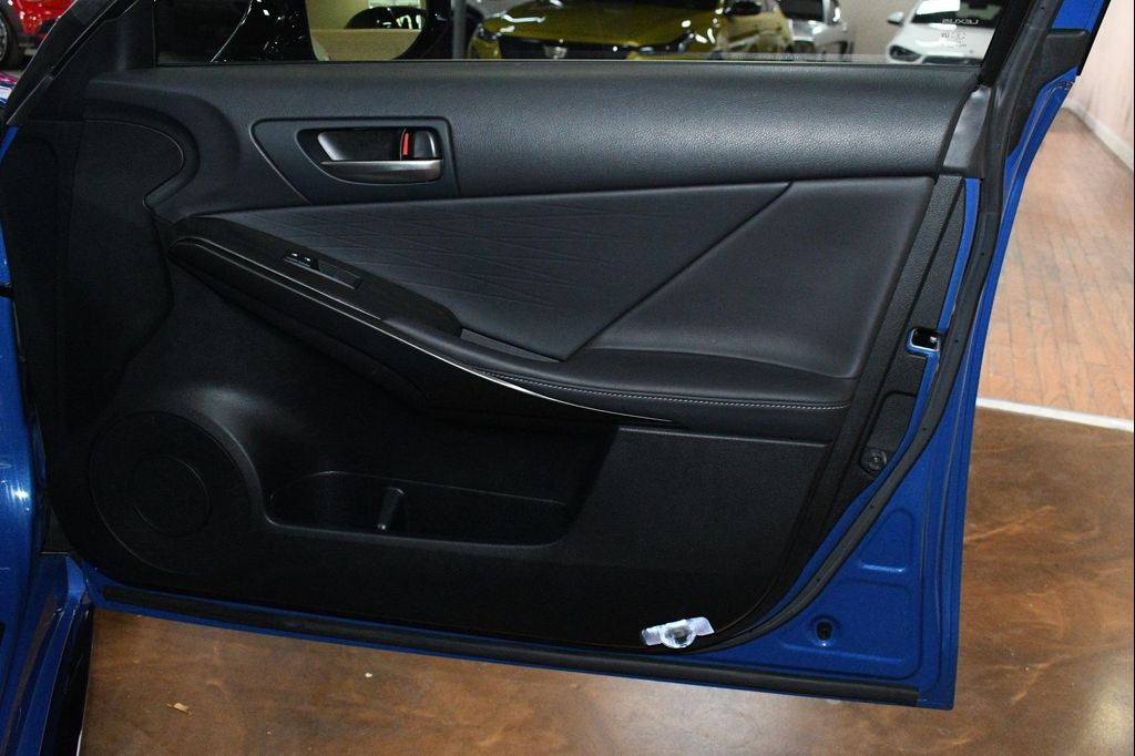 صورة مصغرة 42 لـ 2021 Lexus IS 350 BASE