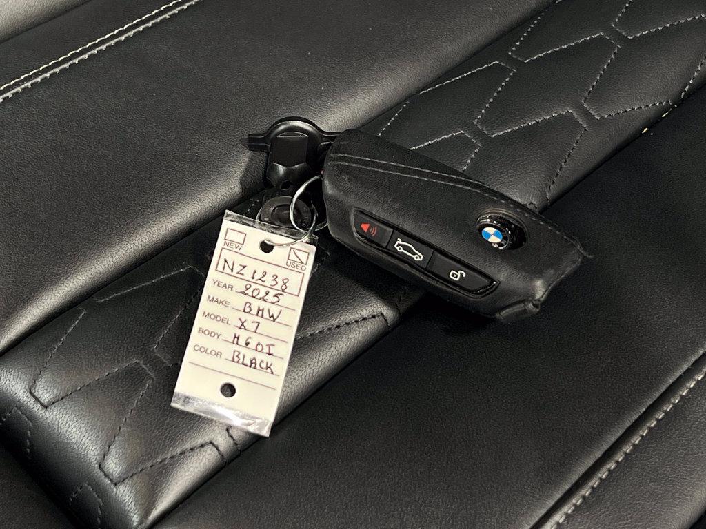 صورة مصغرة 42 لـ 2025 BMW X7 M60I