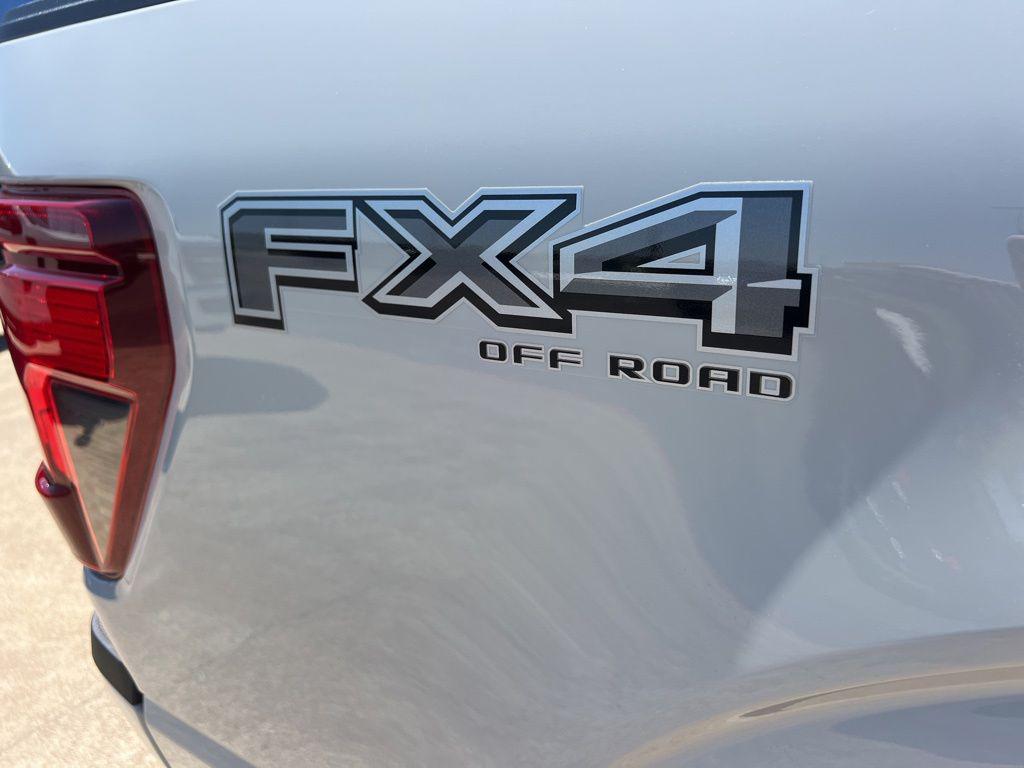 FORD F-150 XLT - 9