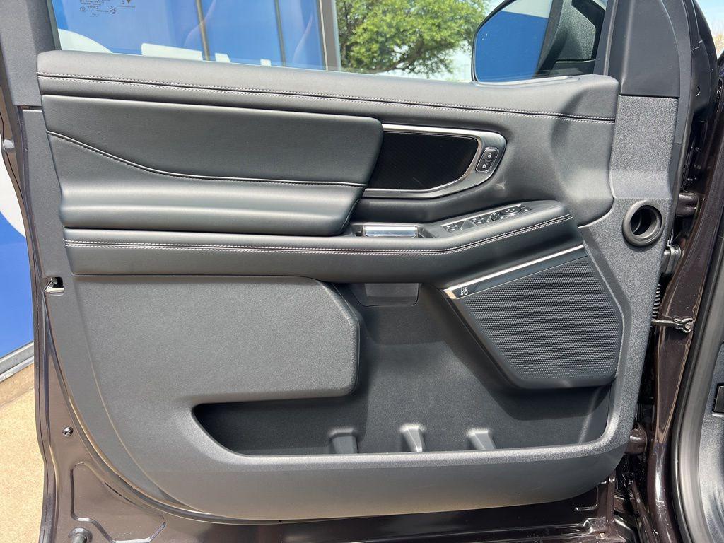 2026 FORD EXPEDITION MAX PLATINUM — миниатюра 16