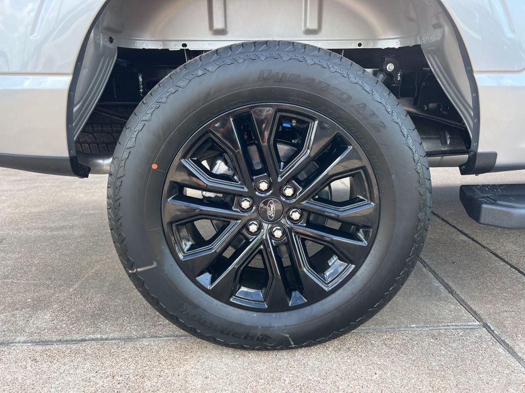 FORD F-150 LARIAT - 8