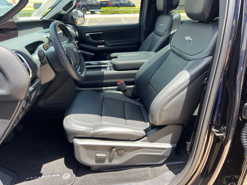 2027 FORD EXPEDITION PLATINUM — миниатюра 17