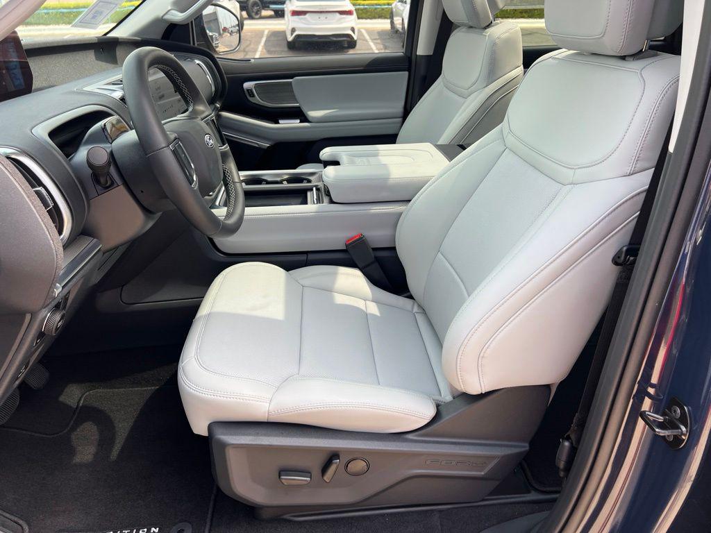 2027 FORD EXPEDITION MAX PLATINUM — миниатюра 17