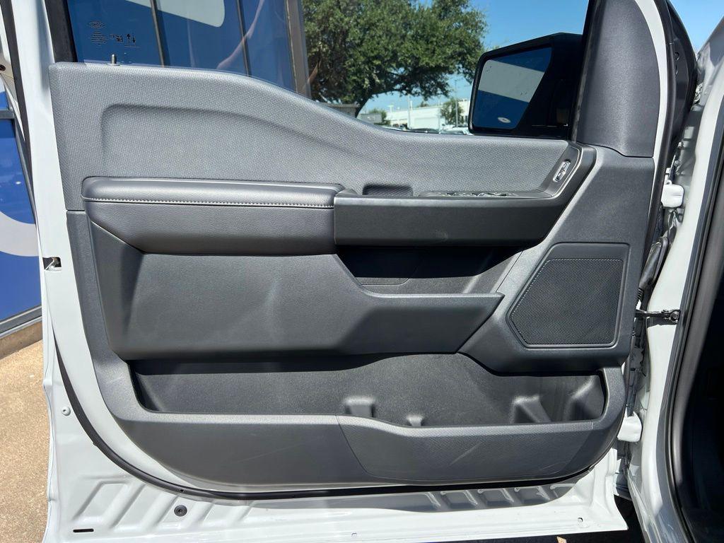 2026 FORD F-150 STX — миниатюра 11