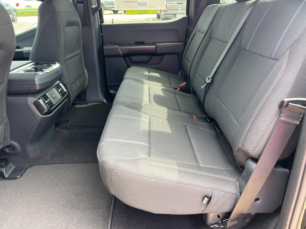 صورة مصغرة 11 لـ 2026 FORD F-150 STX