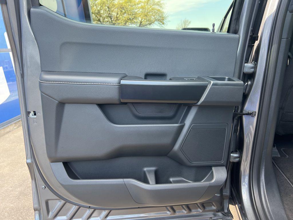 FORD F-150 STX - 10