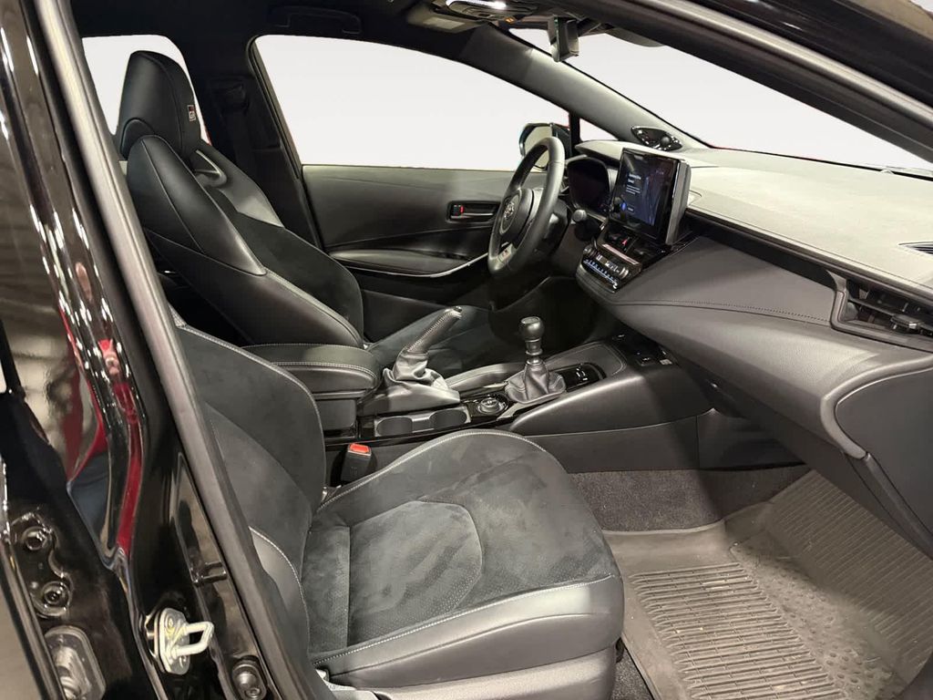 2025 Toyota GR COROLLA PREMIUM thumbnail 16