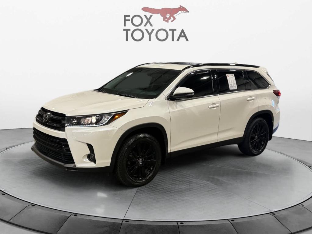 Used 2019 Toyota Highlander SE