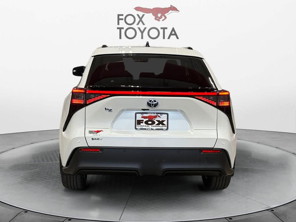 صورة 4 لـ 2026 Toyota BZ XLE PLUS