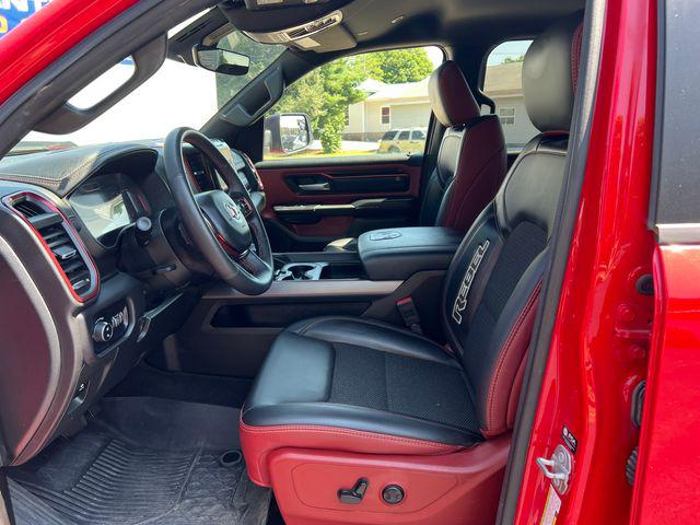 2025 RAM 1500 REBEL 照片 4