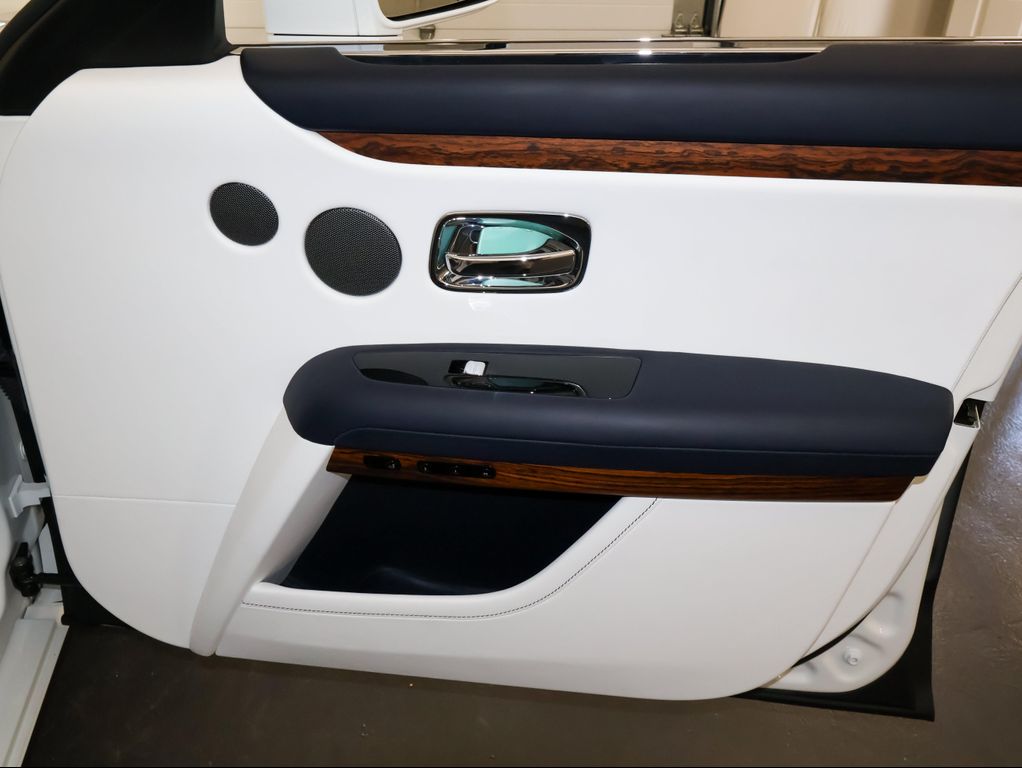 2022 ROLLS-ROYCE GHOST — миниатюра 56