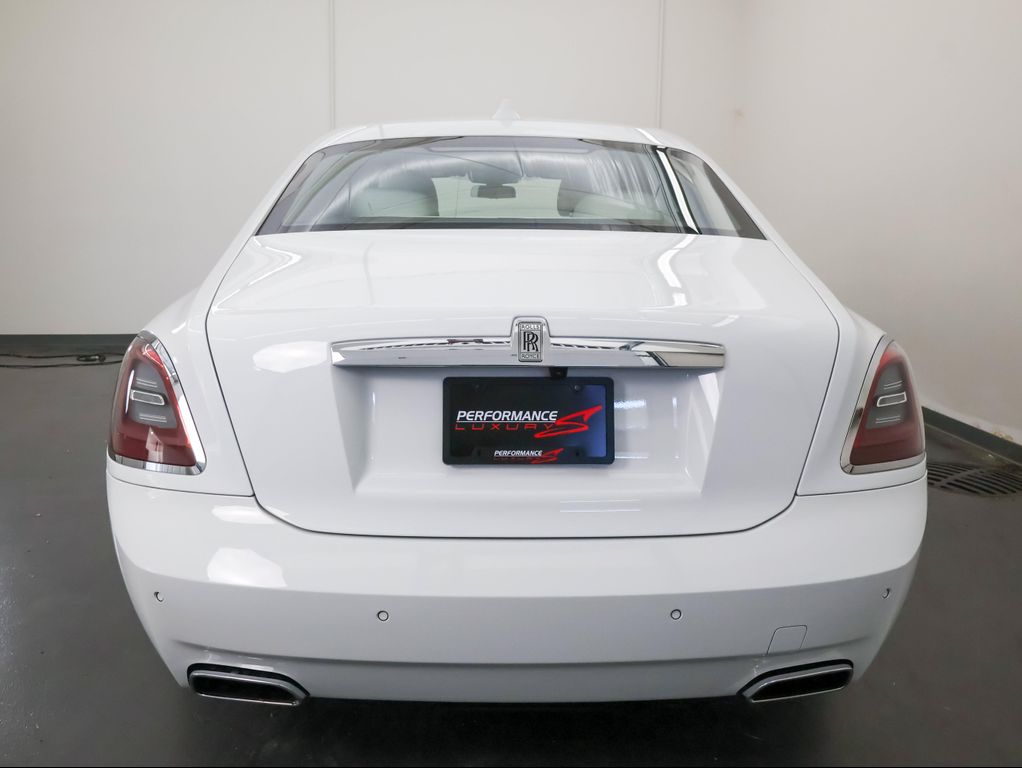 صورة 6 لـ 2022 ROLLS-ROYCE GHOST