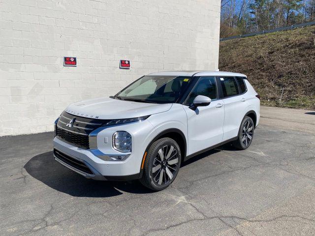 New 2026 Mitsubishi Outlander SE S-AWC
