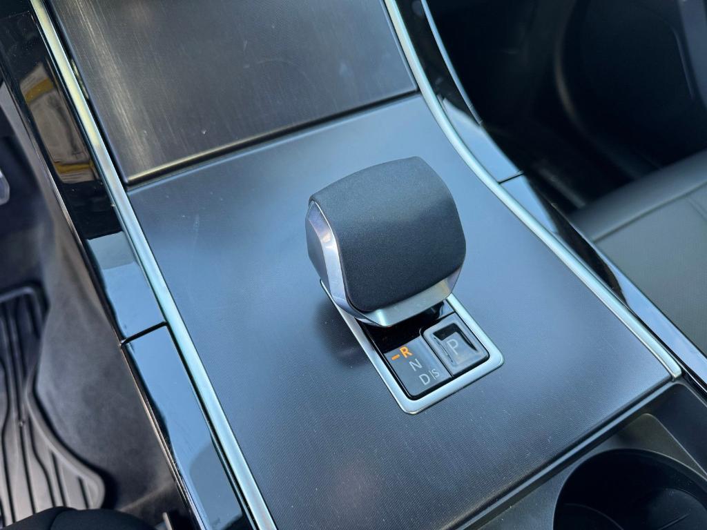 2026 LAND Rover RANGE ROVER VELAR P250 DYNAMIC SE thumbnail 19