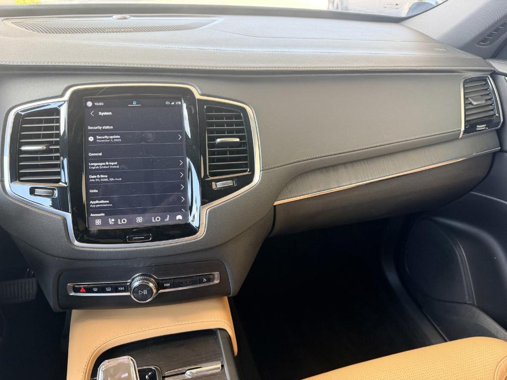 صورة 10 لـ 2023 Volvo XC90 B6 ULTIMATE 7-SEATER