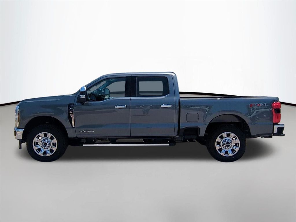 صورة 2 لـ 2026 FORD F-250 LARIAT
