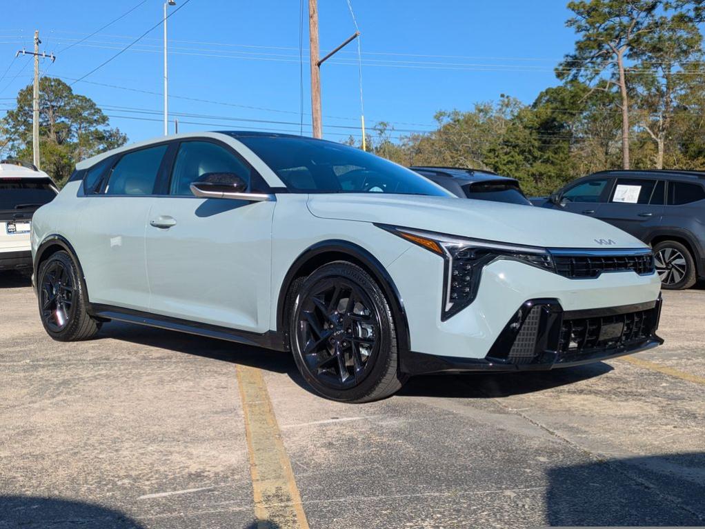 New 2026 Kia K4 GT-LINE