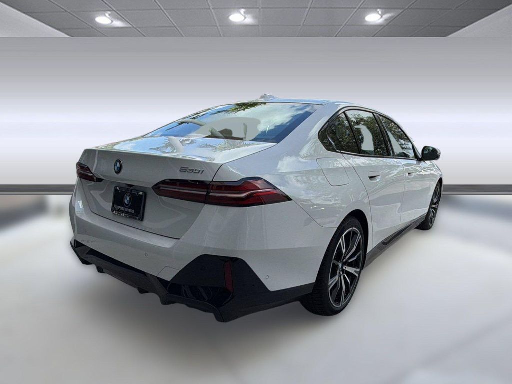 2027 BMW 530 I 照片 9