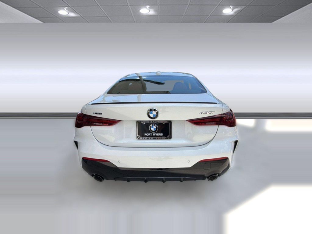 صورة 10 لـ 2027 BMW 430 I XDRIVE