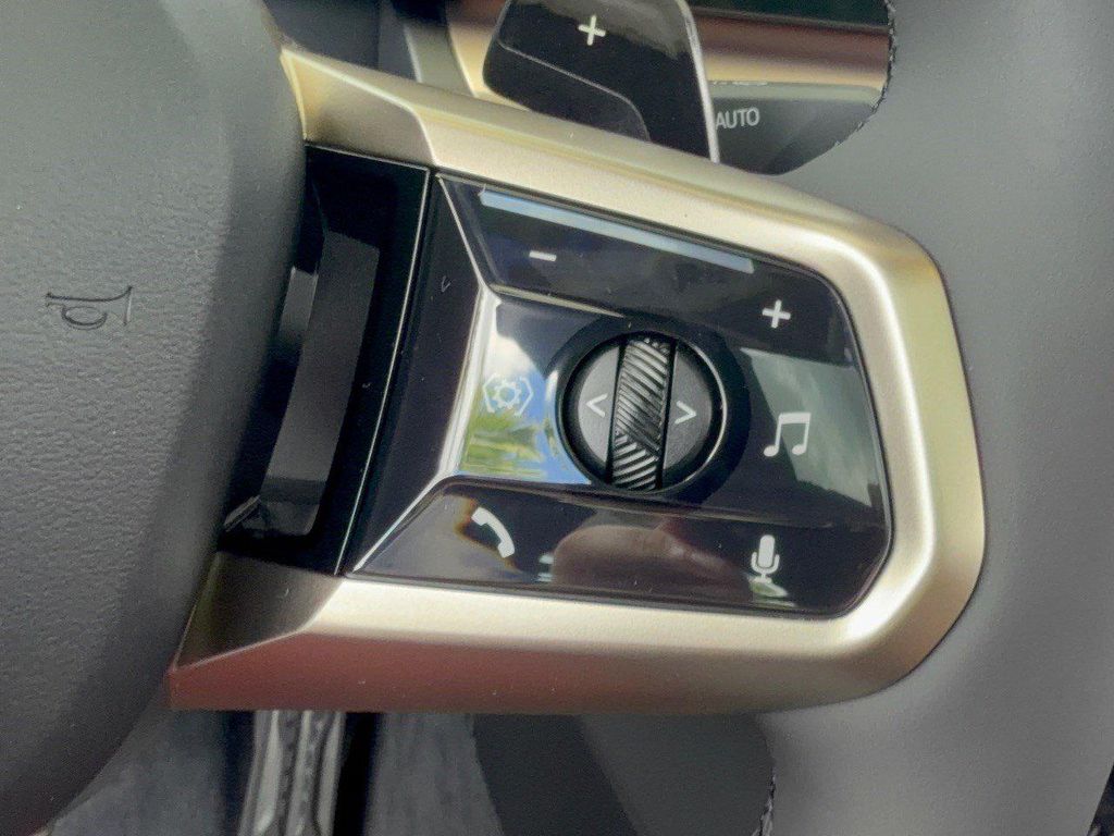 2027 BMW 530 I XDRIVE 缩略图 19
