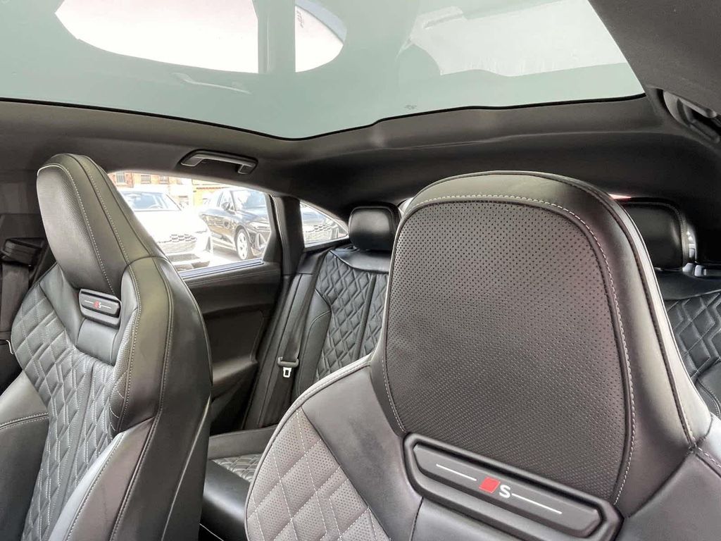 صورة 8 لـ 2025 AUDI S5 3.0T PRESTIGE
