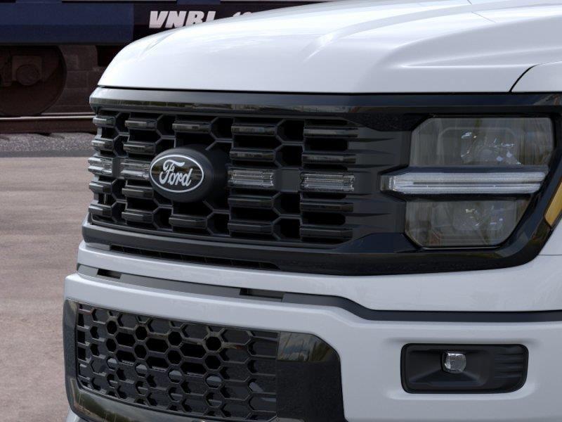 صورة مصغرة 17 لـ 2026 FORD F-150 STX