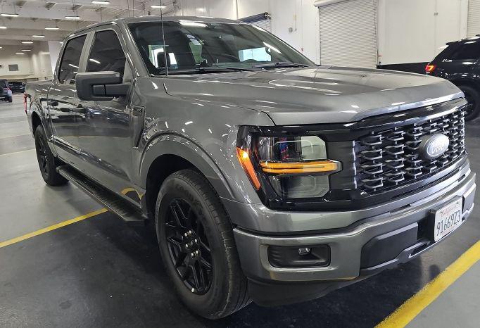 FORD F-150 STX - 4