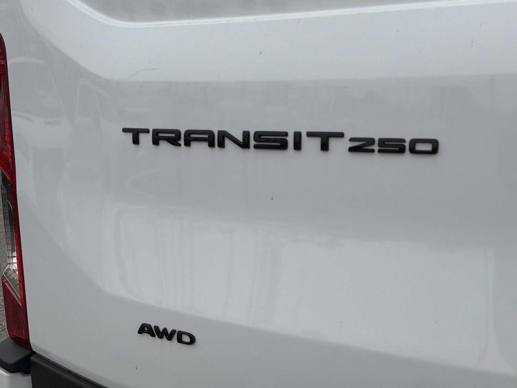 صورة مصغرة 20 لـ 2026 FORD TRANSIT-250 BASE