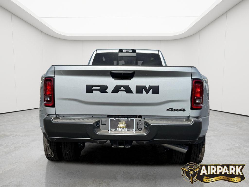 2026 RAM 3500 TRADESMAN CREW CAB 4X4 8' BOX — фото 6