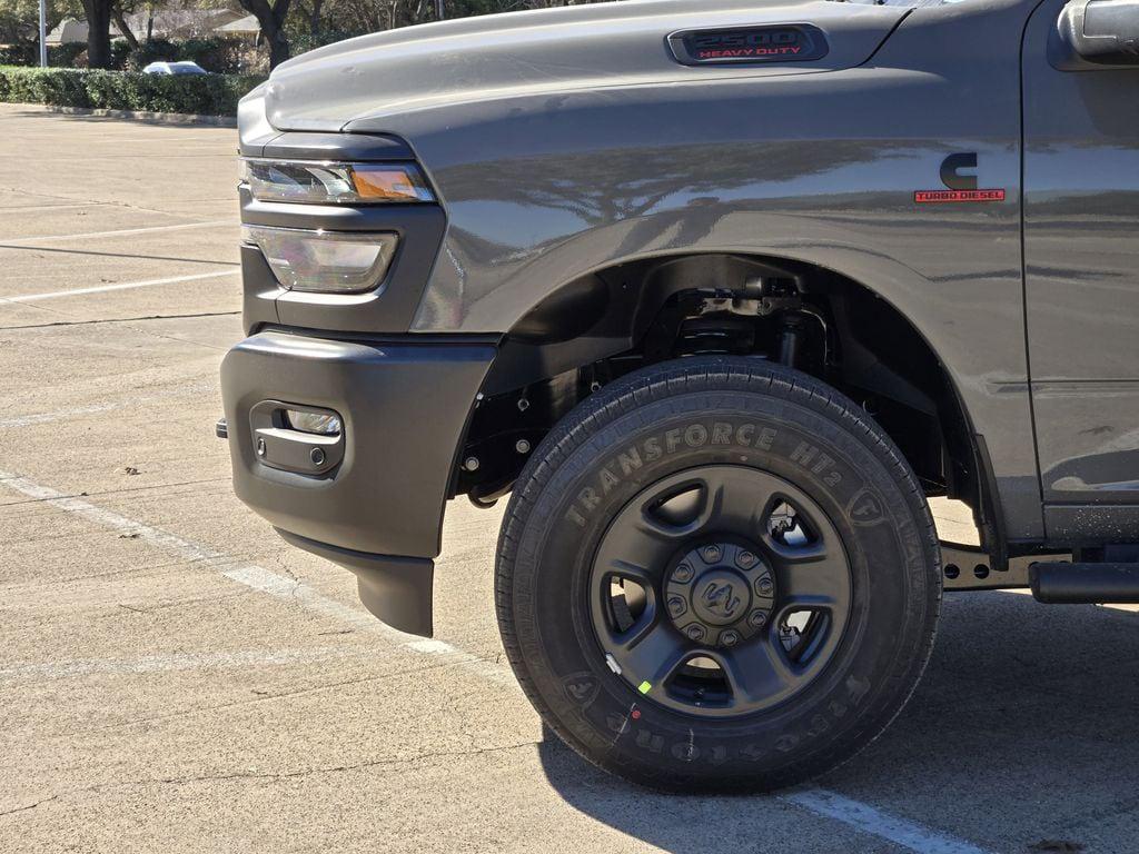 2026 RAM 2500 TRADESMAN CREW CAB 4X4 6'4' BOX photo 9