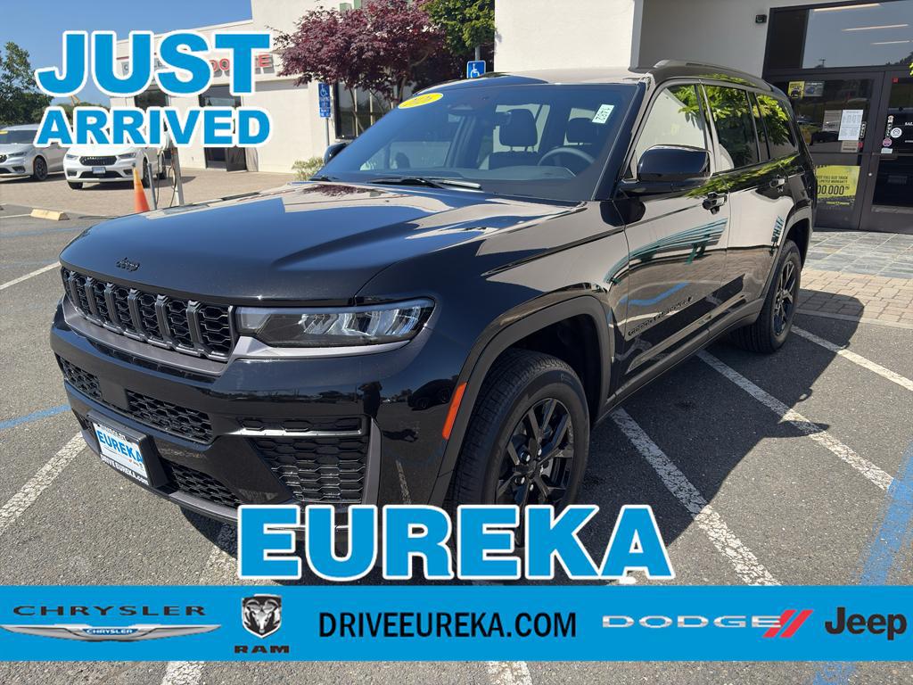 New 2026 Jeep Grand Cherokee L Altitude