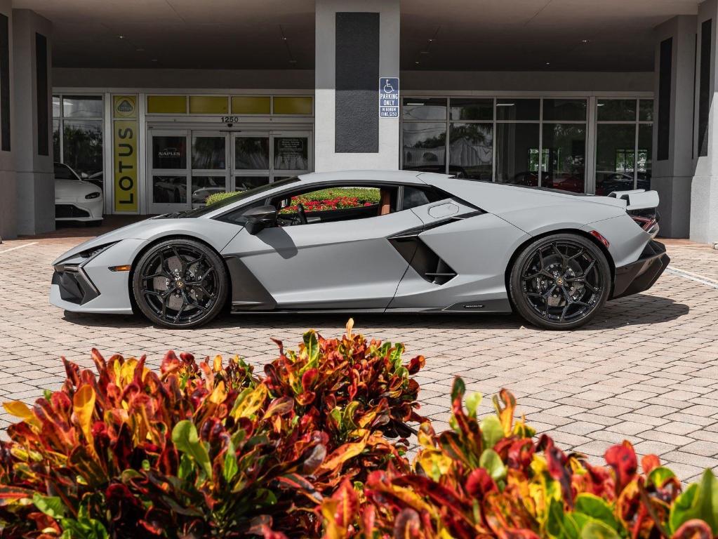 2024 Lamborghini REVUELTO BASE 缩略图 23