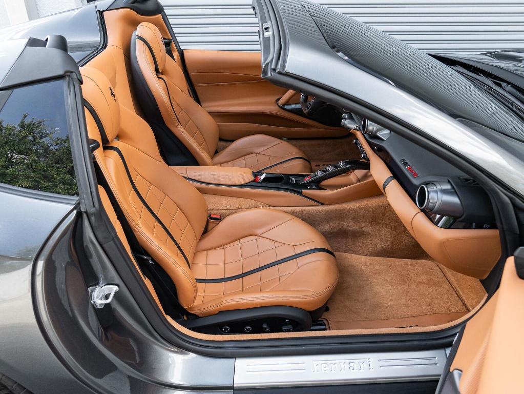 صورة مصغرة 35 لـ 2022 Ferrari 812 GTS BASE