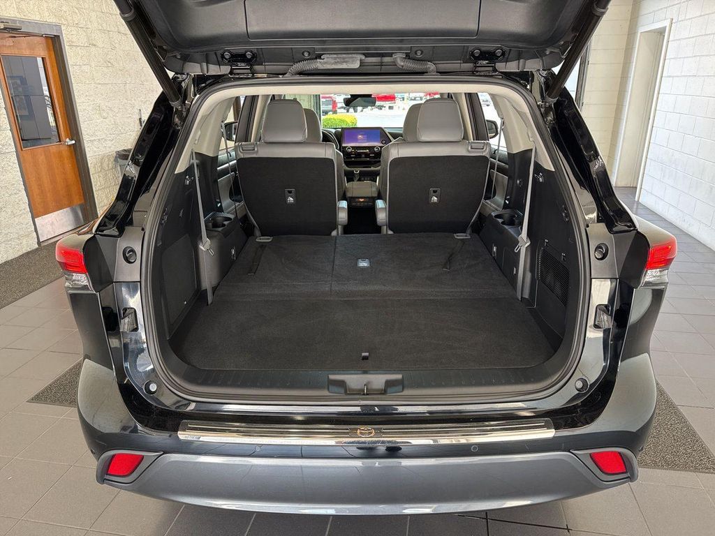 TOYOTA HIGHLANDER - 10