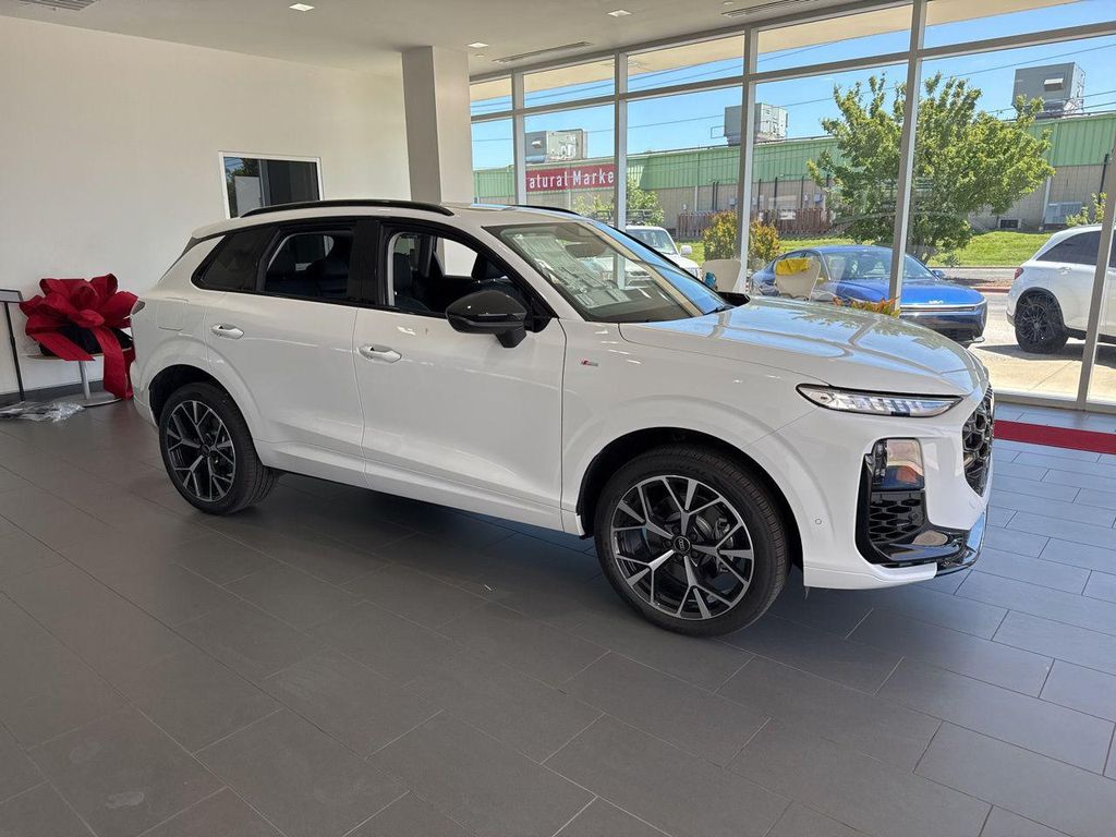 New 2026 Audi Q3 TFSI quattro S tronic
