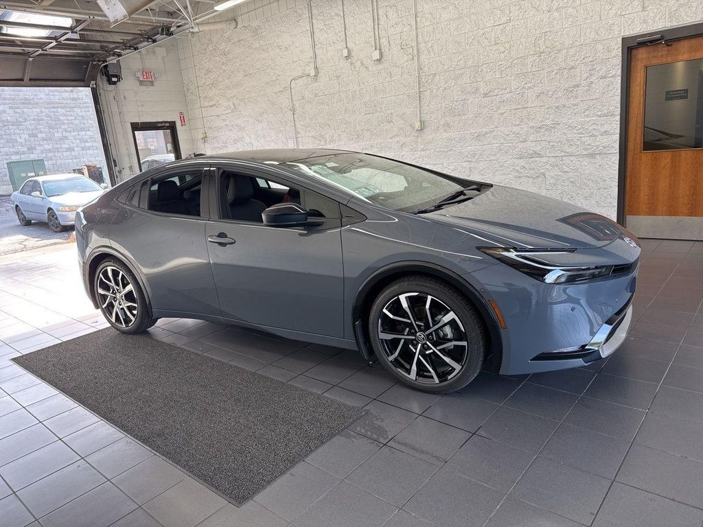New 2026 Toyota Prius Plug-In Hybrid XSE Premium