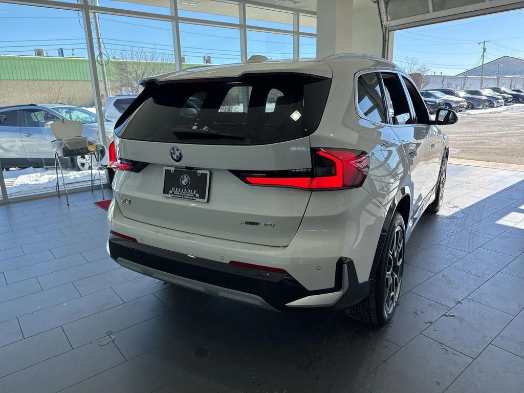 BMW X1 XDRIVE28I - 7