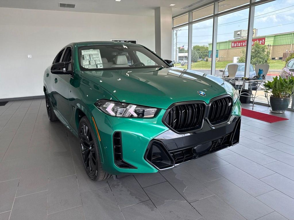 صورة 2 لـ 2027 BMW X6 M60I
