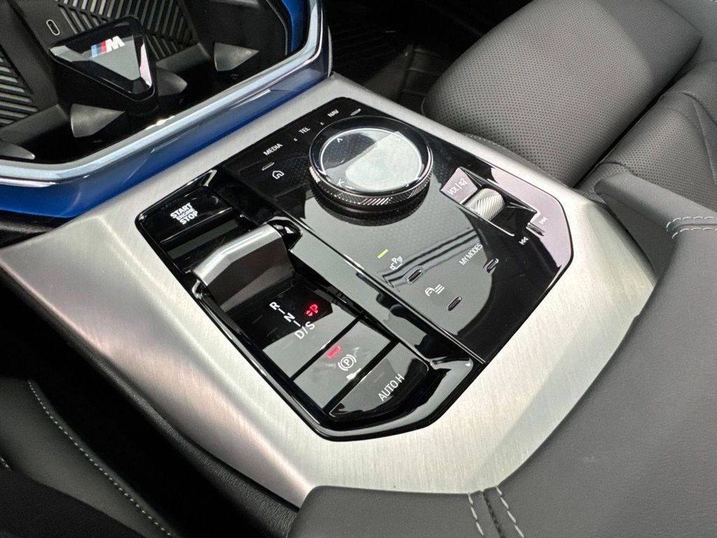 2025 BMW X3 M50 XDRIVE thumbnail 32