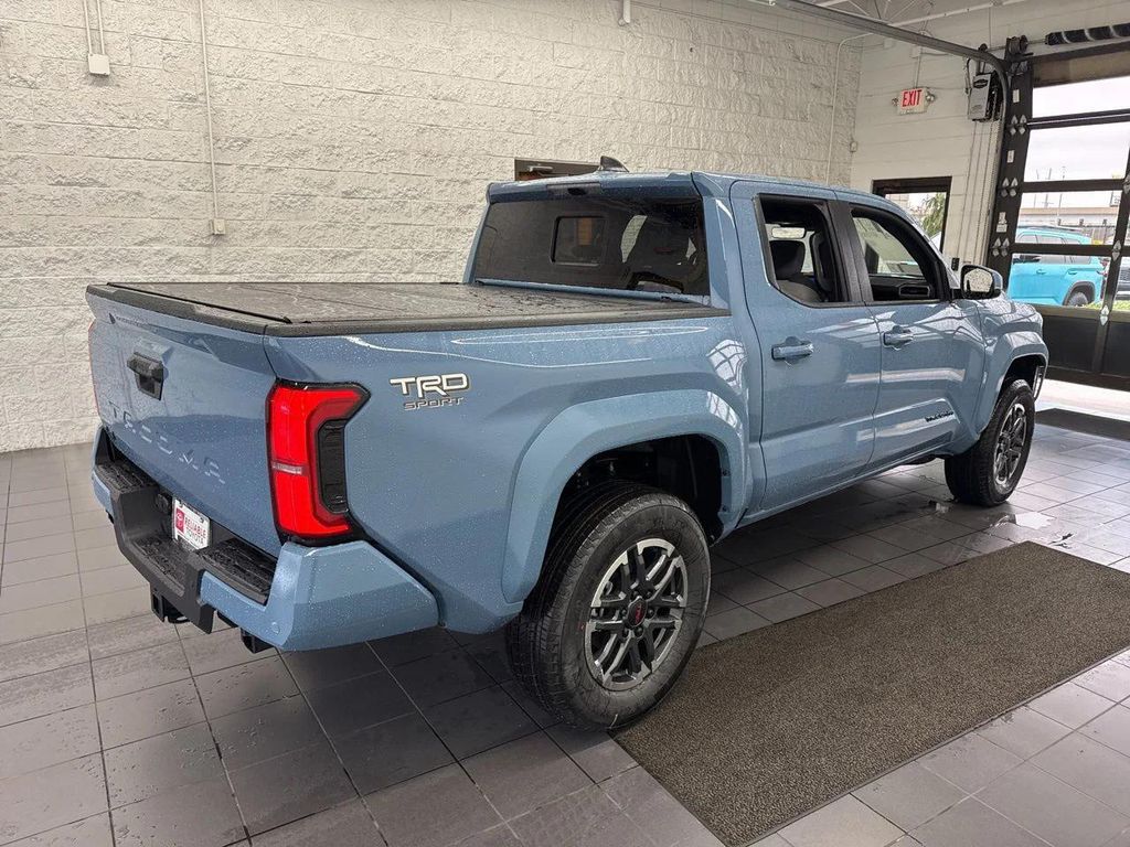 TOYOTA TACOMA - 8