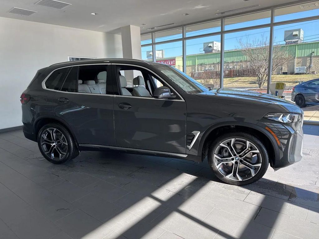 New 2026 BMW X5 xDrive40i