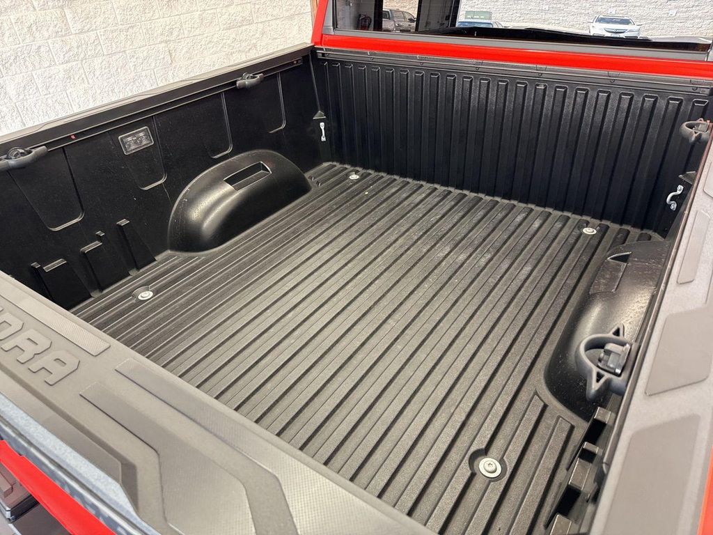 TOYOTA TUNDRA - 9